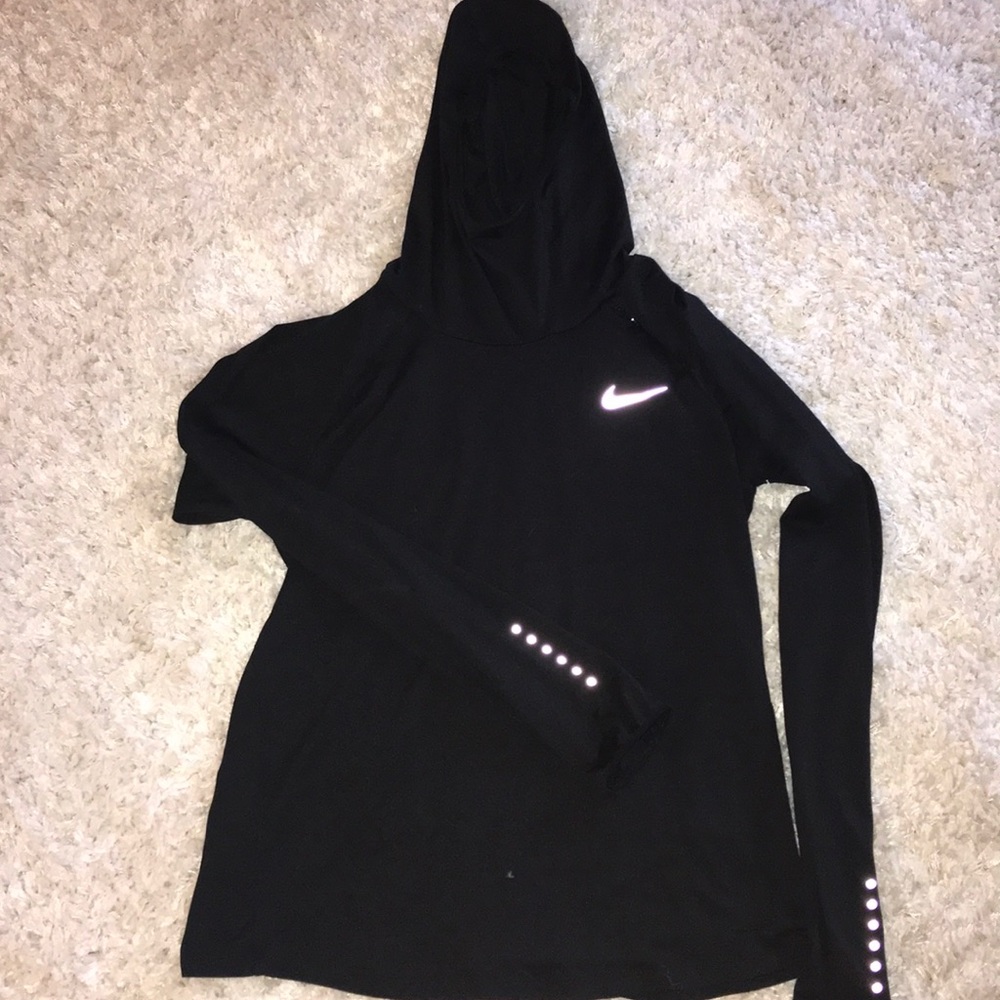 Nike dri fit pullover